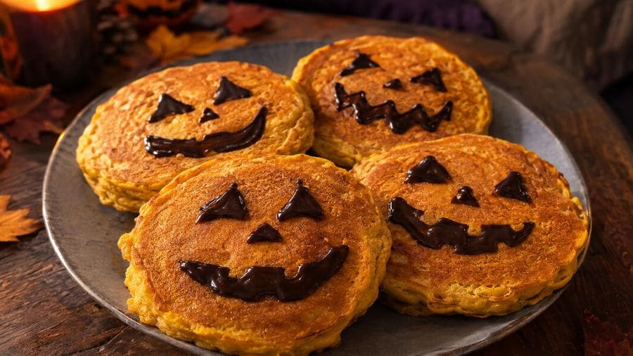 Pumpkin Halloween Pancakes